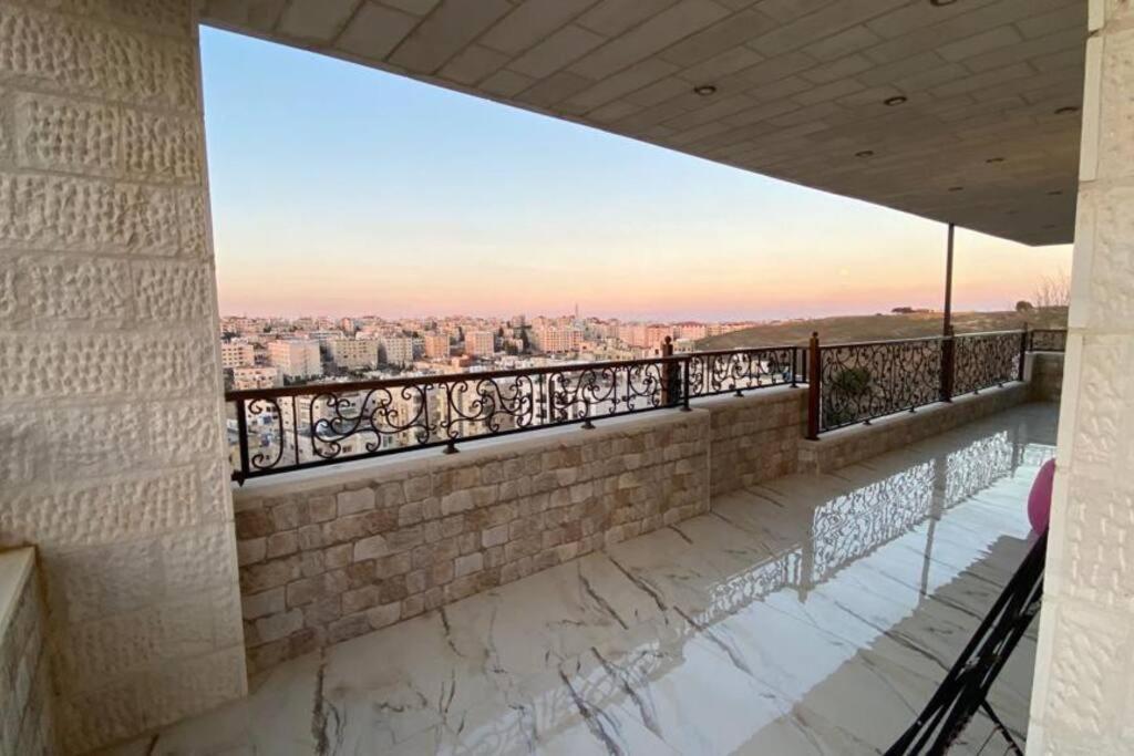 Beautifull Rooftop With An Amazing Terrace View Exterior photo